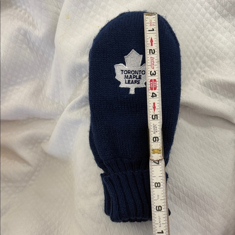 Vintage Toronto Maple Leafs Knit Mittens 11-Point Logo 1980s/90s NHL Never worn - Picture 10 of 10